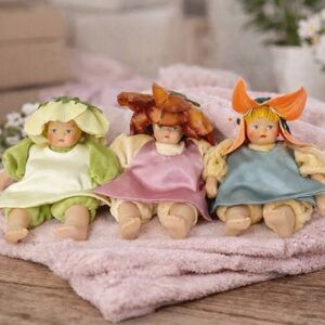 Lillian Vernon Flower Baby Dolls Set 3 Plush Floral Bonnet Cute
